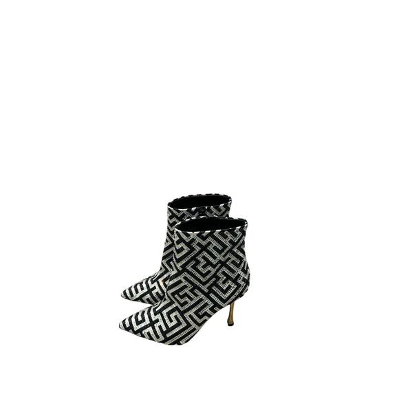 INC Women’sBlack & White Geometric Ankle Booties With Gold Heel -Size 5 1/2 M36 - Picture 3 of 7